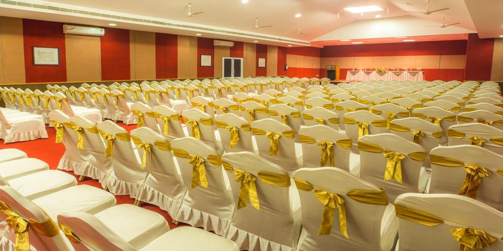 Hotel Rustic Leisures Llp Kochi Exterior foto