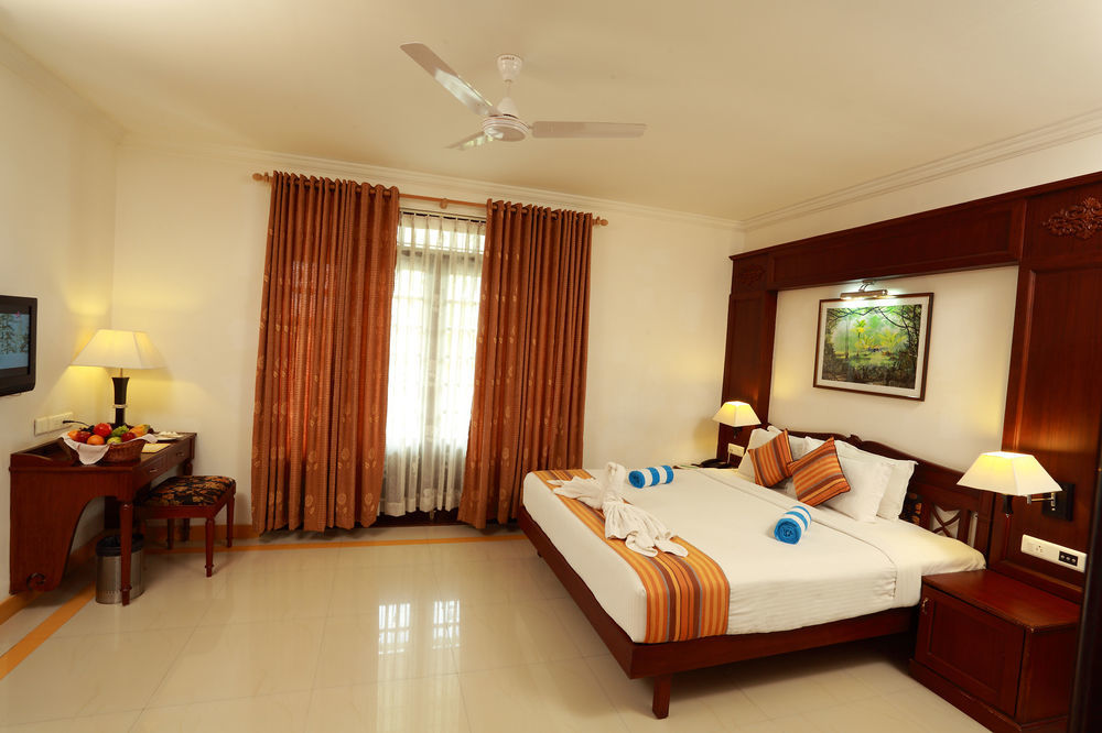 Hotel Rustic Leisures Llp Kochi Exterior foto
